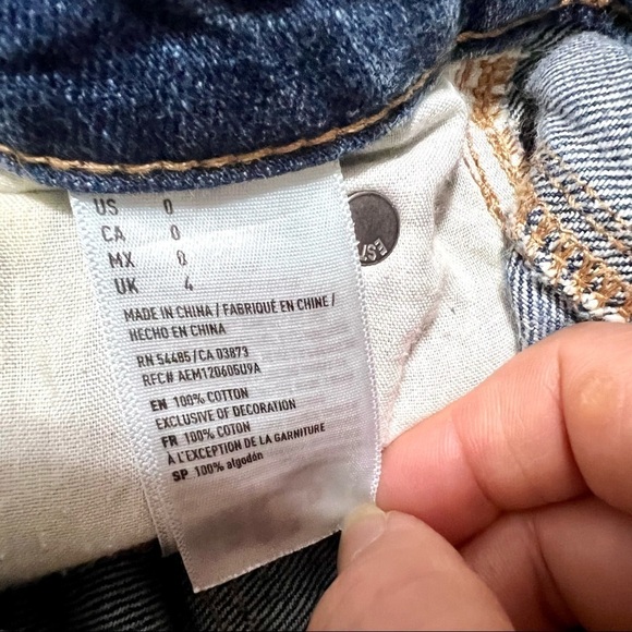 AMERICAN OUTFITTERS High Rise Festival Destroyed Denim Mini Skirt womens size 0 - Picture 8 of 9